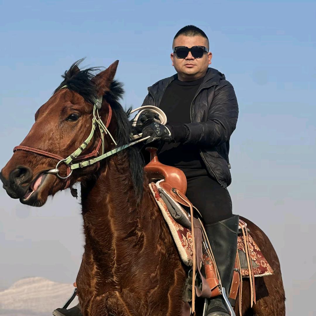 唐山钢材张龙