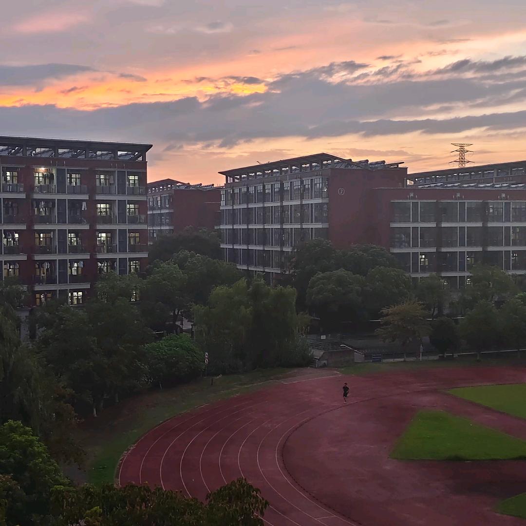 名杰教育晋本专转本（张家港校区）