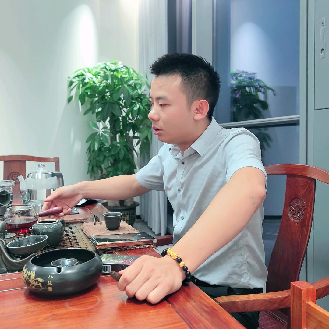 周丶毅然丶决然