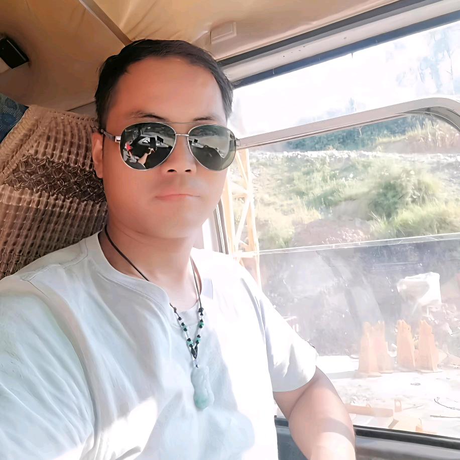 🕊️億鈡仁🕊️