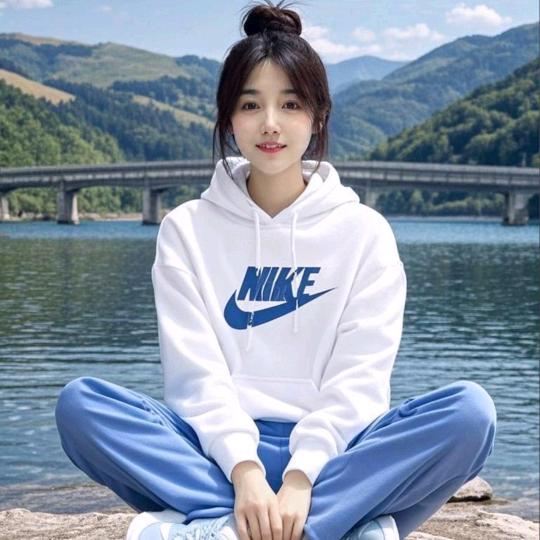 卫薇一笑很倾城