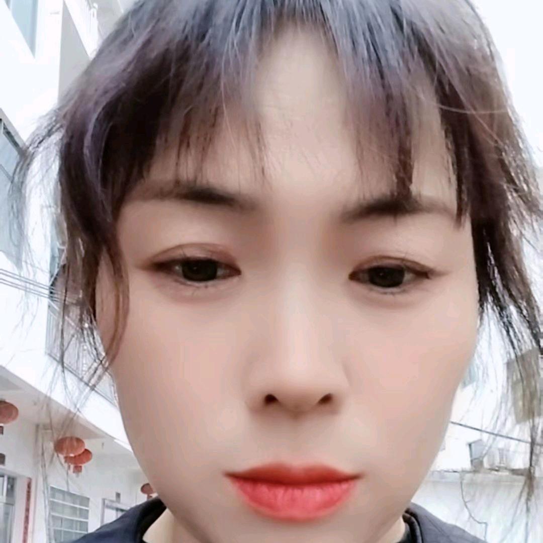 仙仙🍀🍀喜欢曳步舞🍀🍀🍀😜