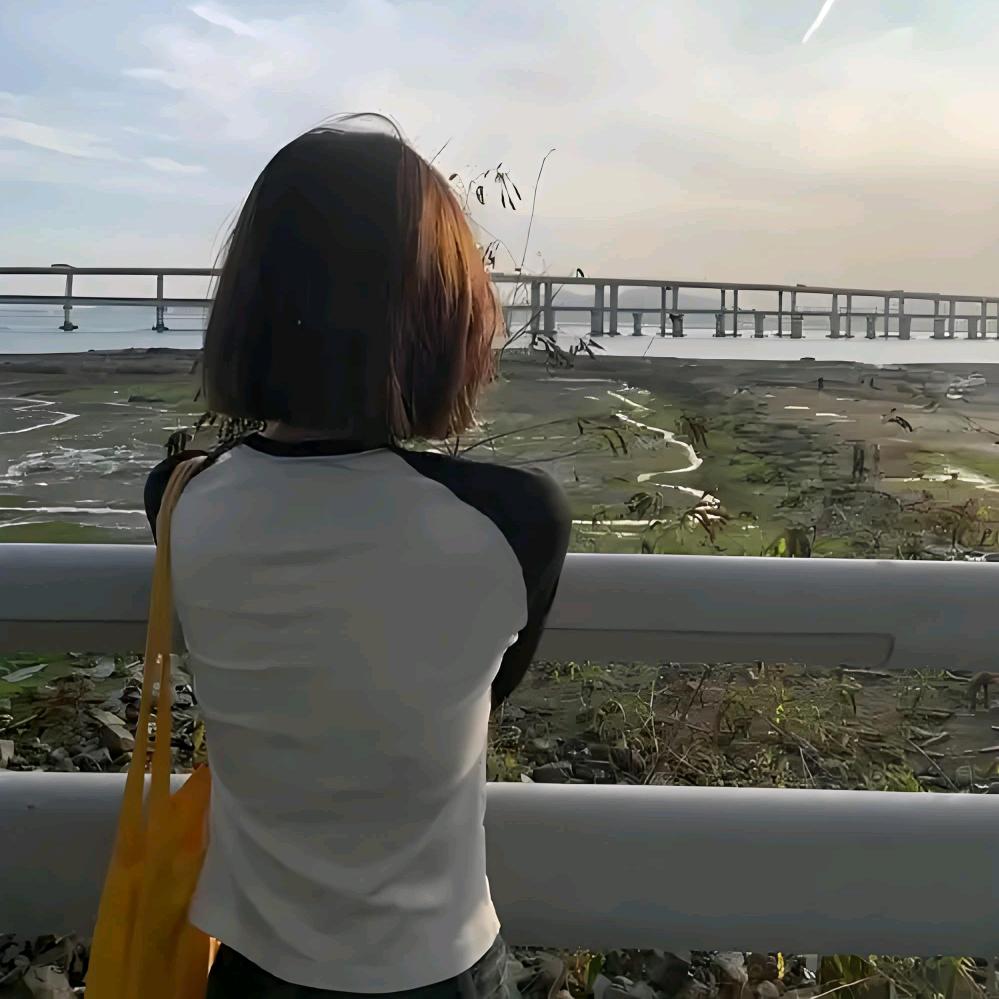 @余与鱼