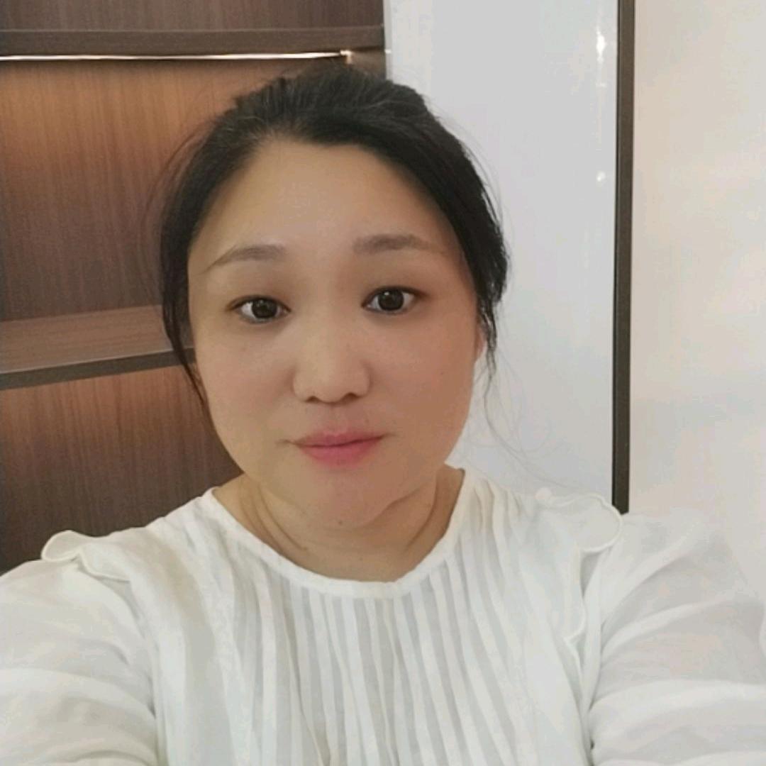 小小的四叶草