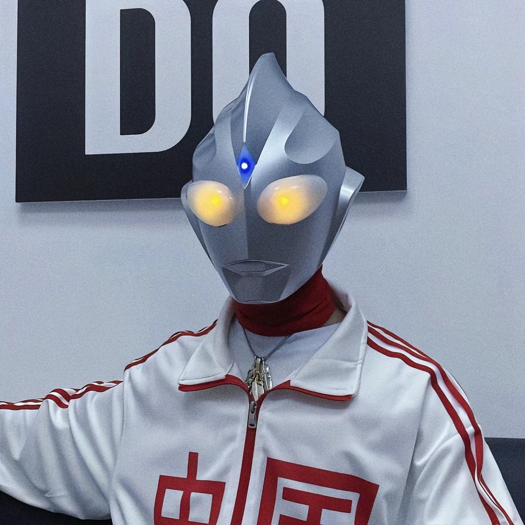 太丑被踹垃圾桶