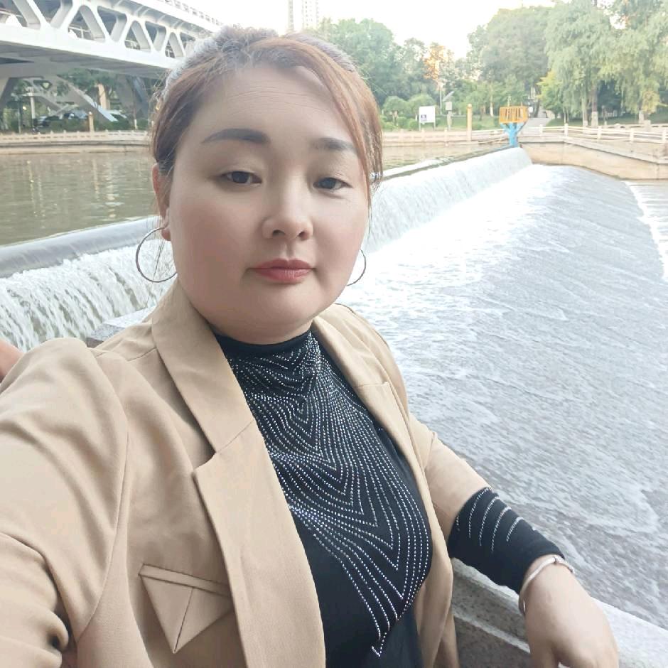 二姐：8:10开播。《顺口溜》