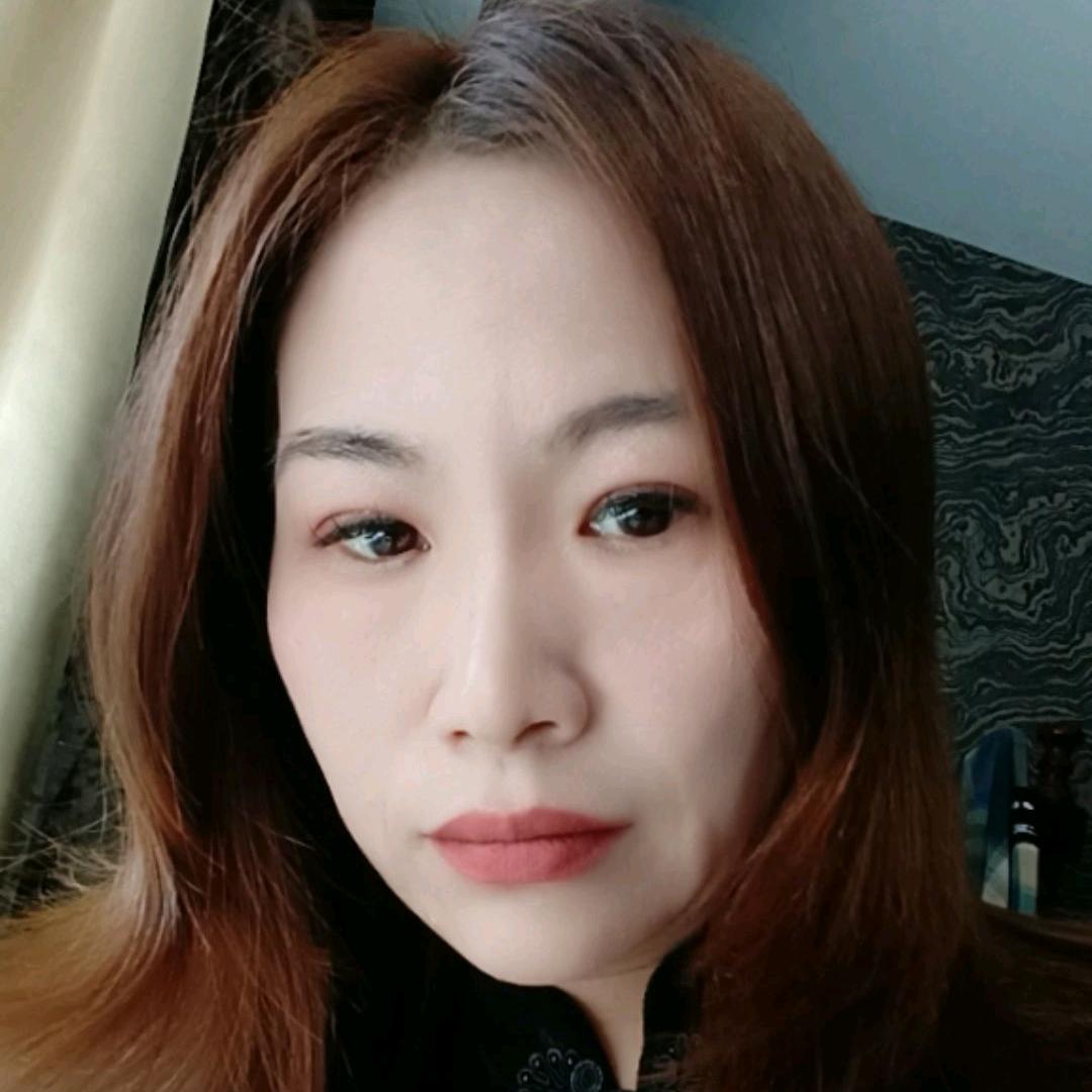 梅仙花雪美发足浴