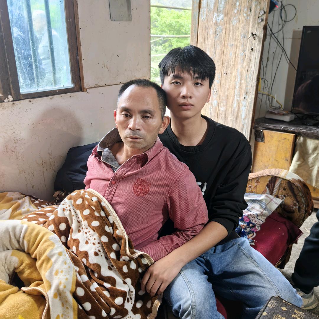 刘青，
