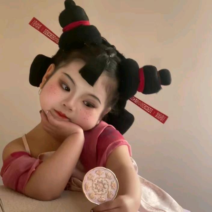 爱玩游戏的团子