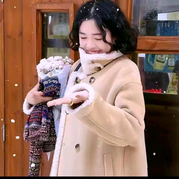 阿卢是卢漂亮[精致穿搭]