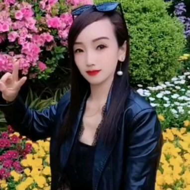 爱跳舞的小姐姐