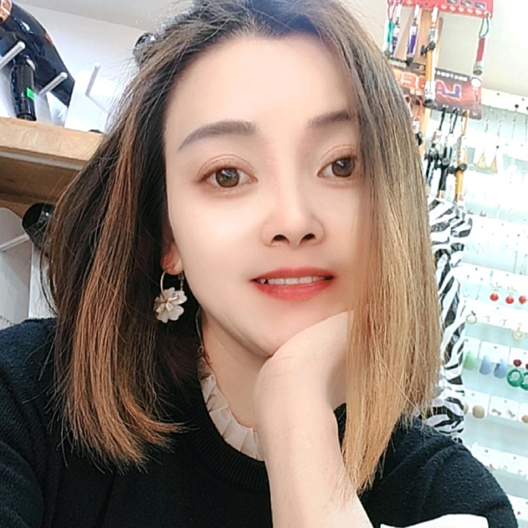 流行饰界精品🌹🍎💋