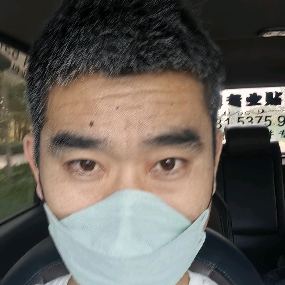 我是两个孩子的单亲爸爸哟