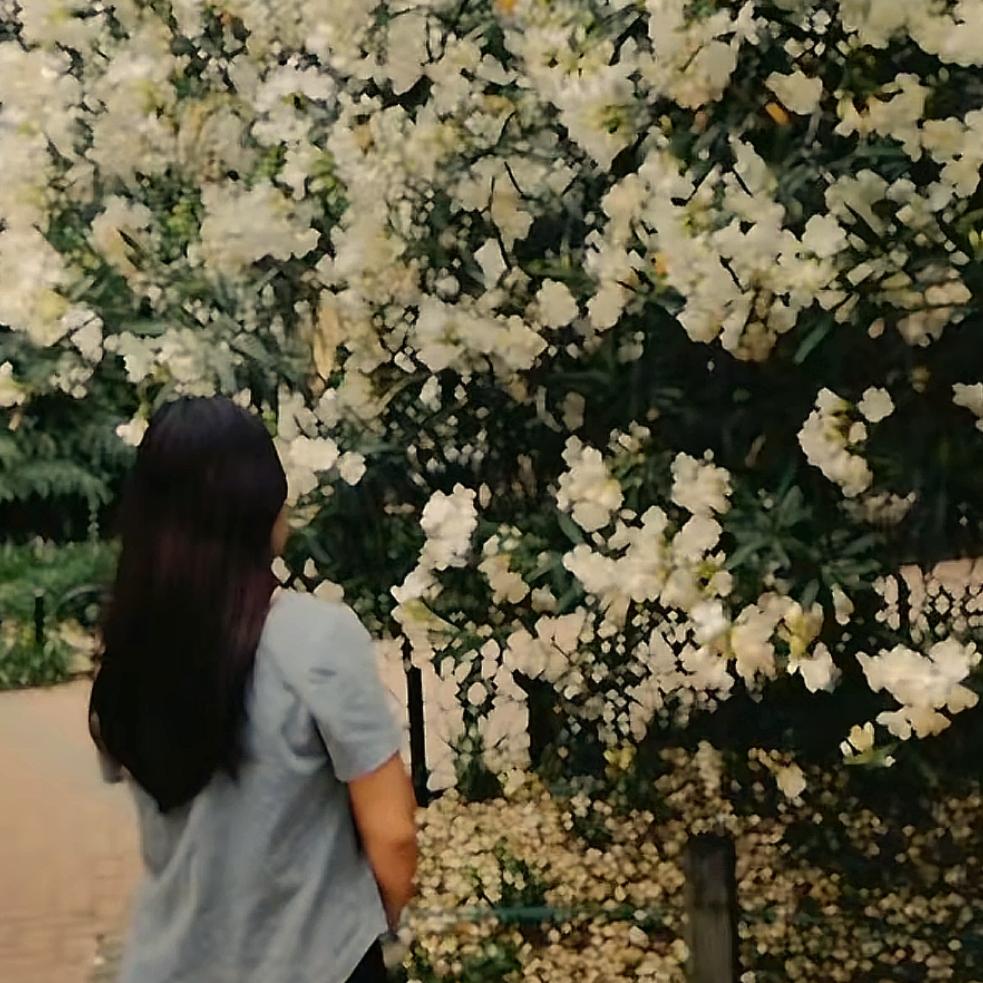 做一个开心的👧🏻