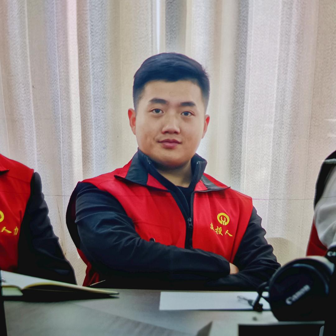 阿赫（人力资源）