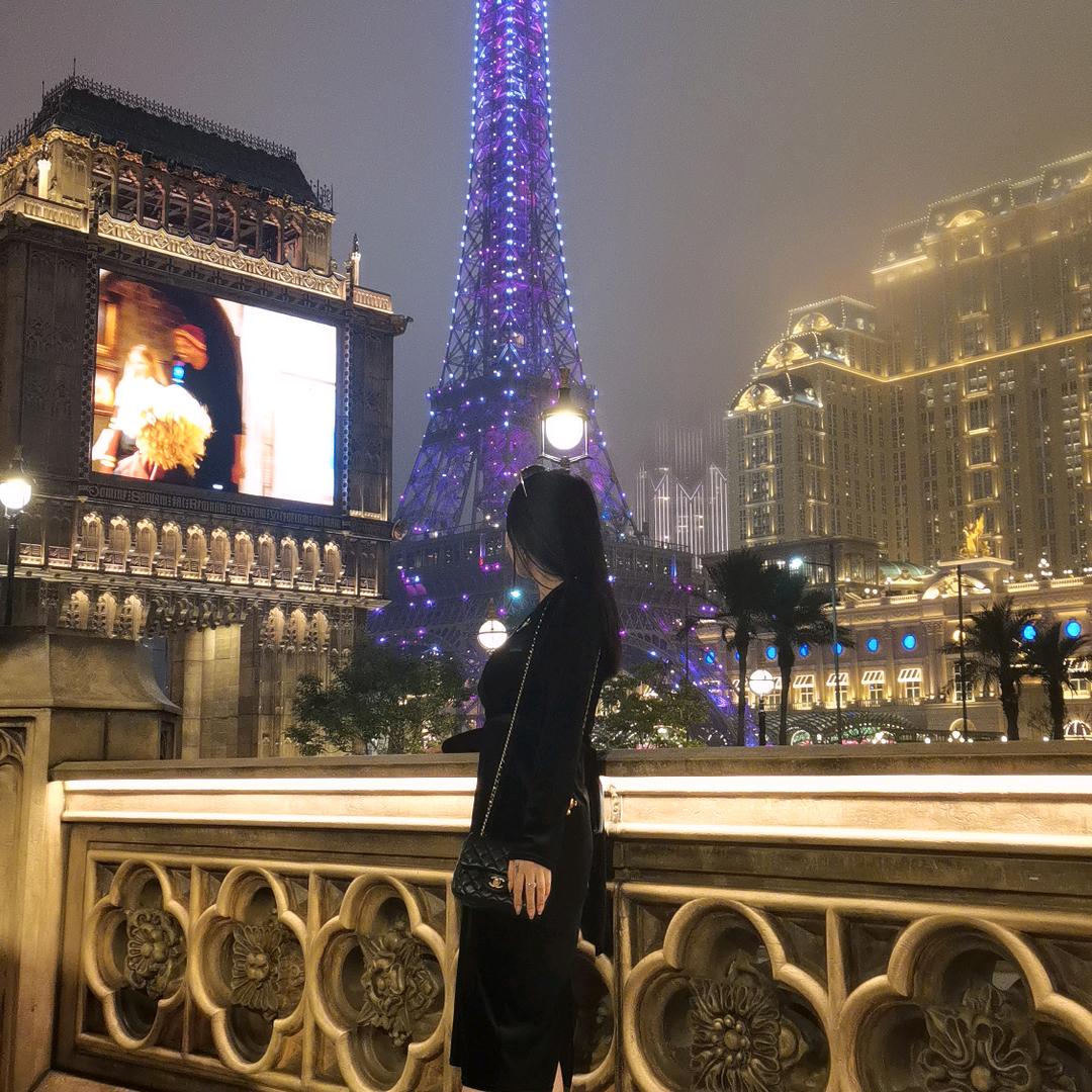 花语白合