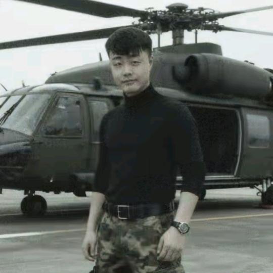 故事`我们不缺.？