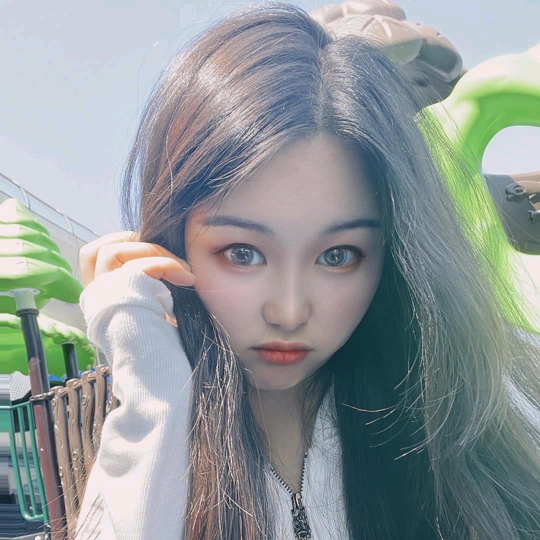 念儿☁️(12月21庆生)