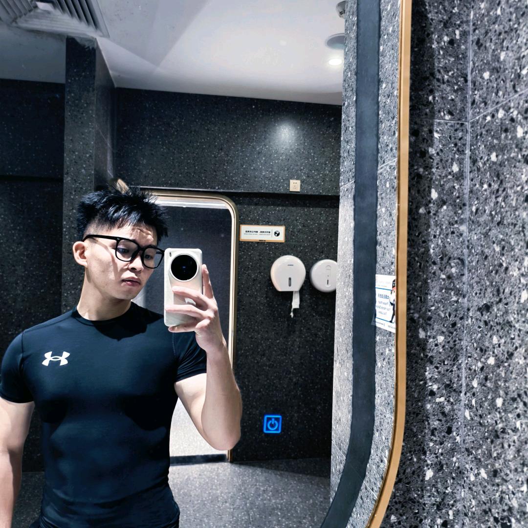 小陳