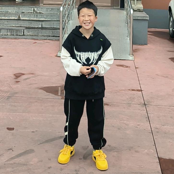 实在的大哥😇