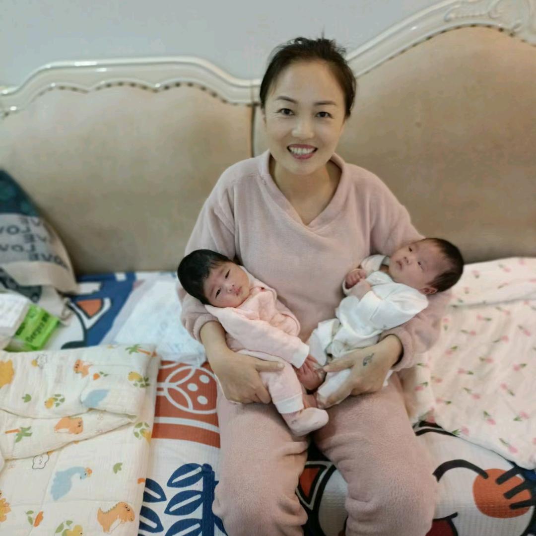 月嫂玮姐《想了解家政咨询我》