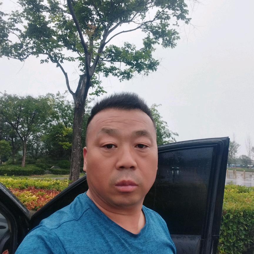 一只落单的狼