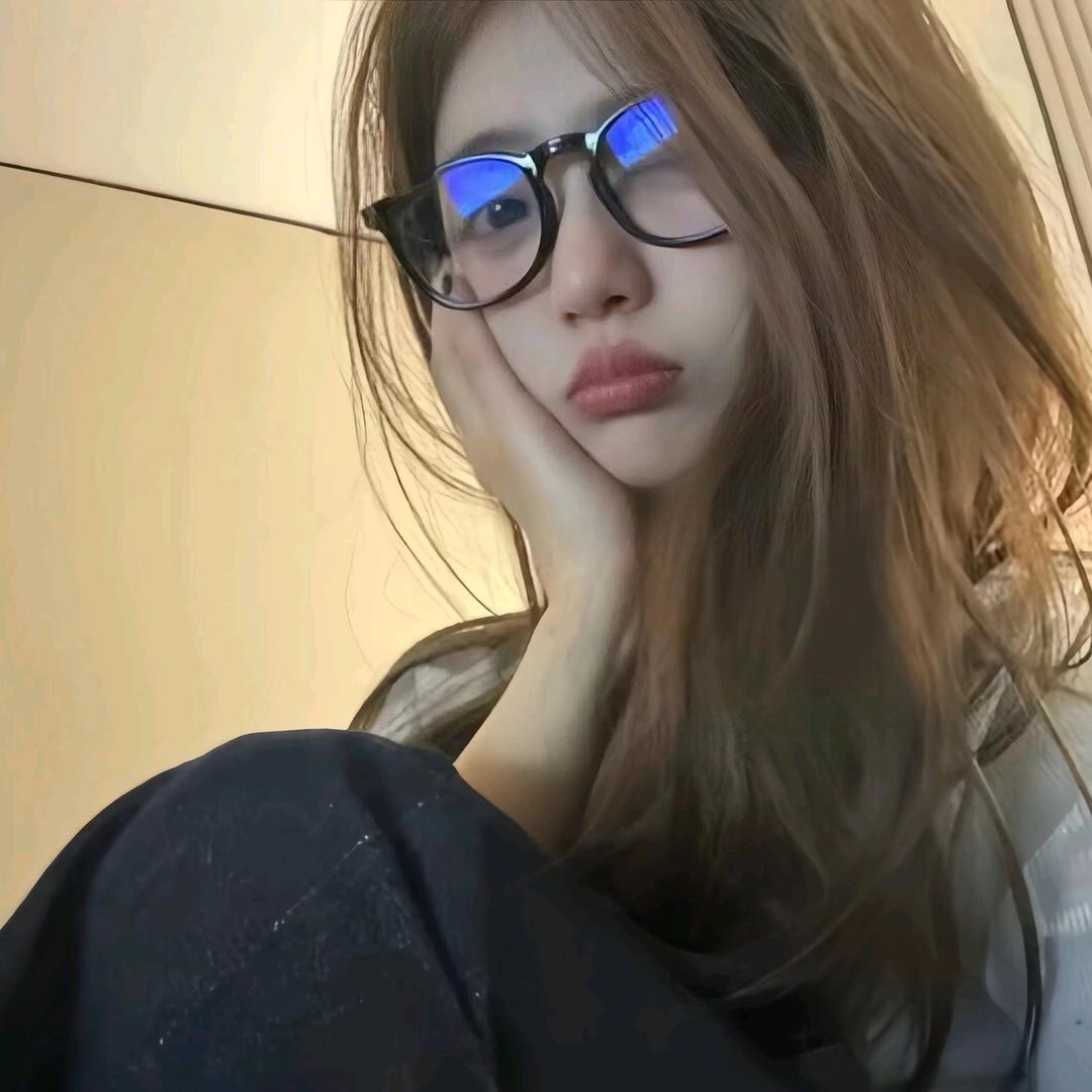 小U梨.