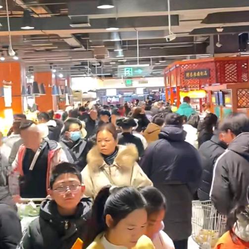 直播广场1号机