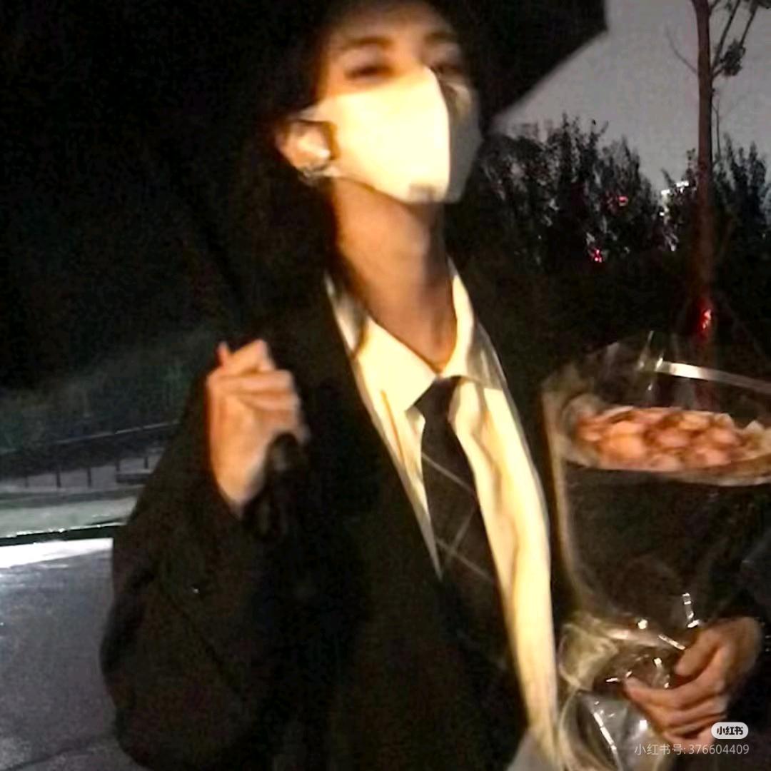 爱喝水的河马🦛