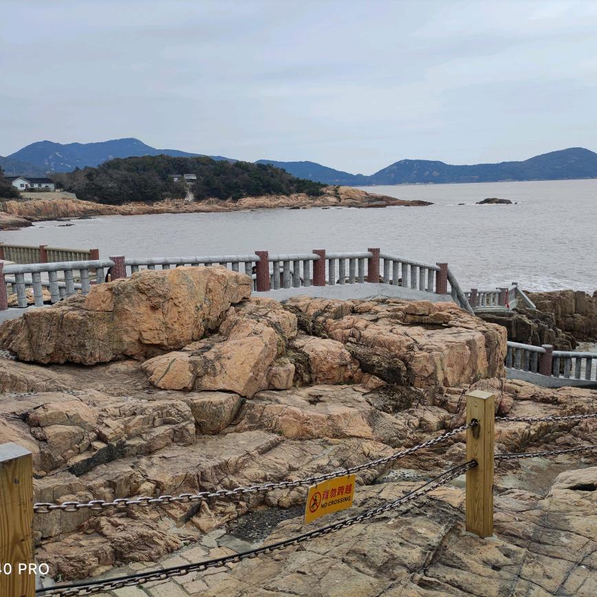 海宁皮草羽绒服工厂店