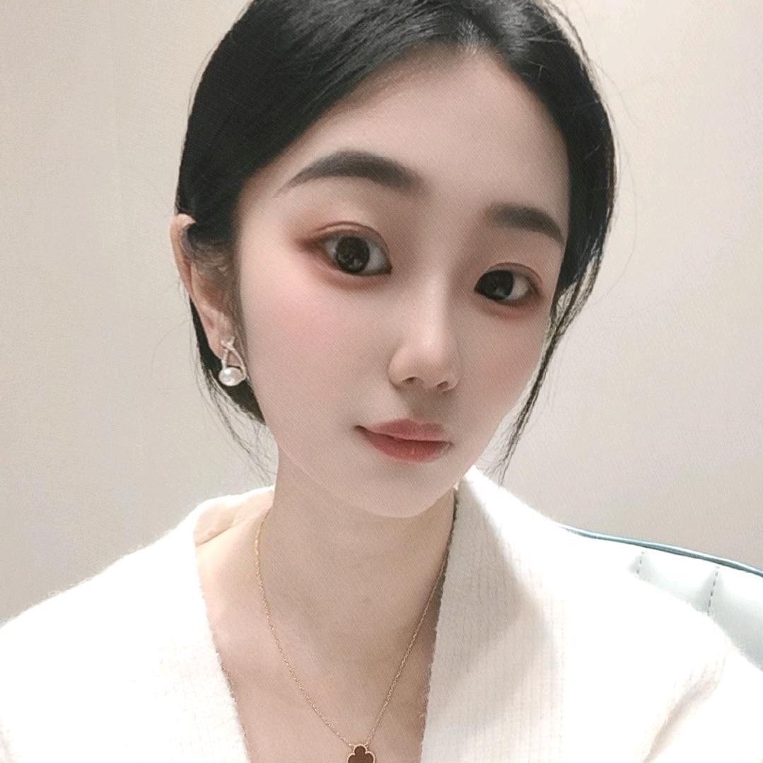 啤酒肚的姑娘💕