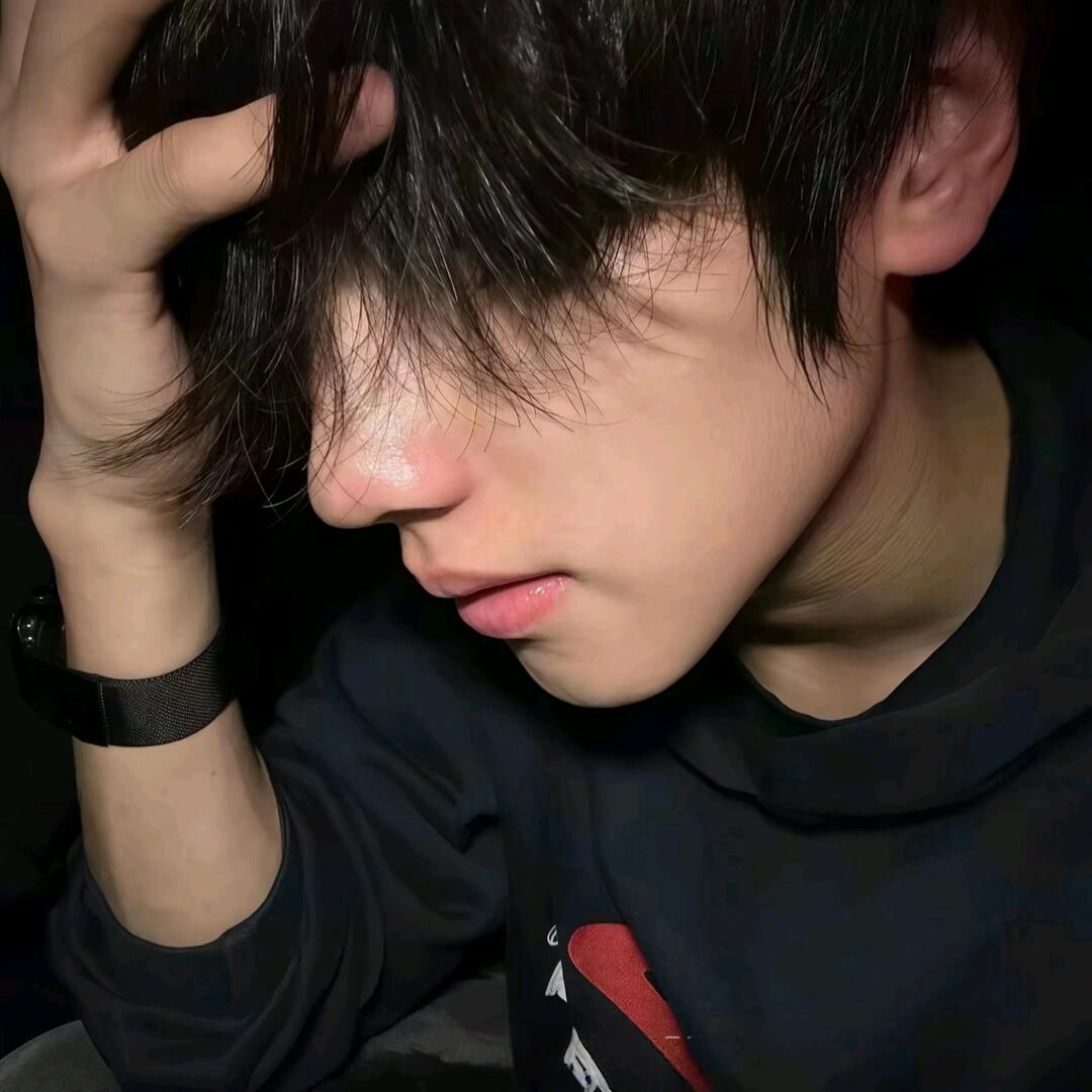 锦鲤.“三角洲跑刀”