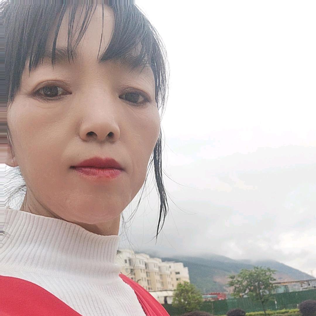 农村四妹。