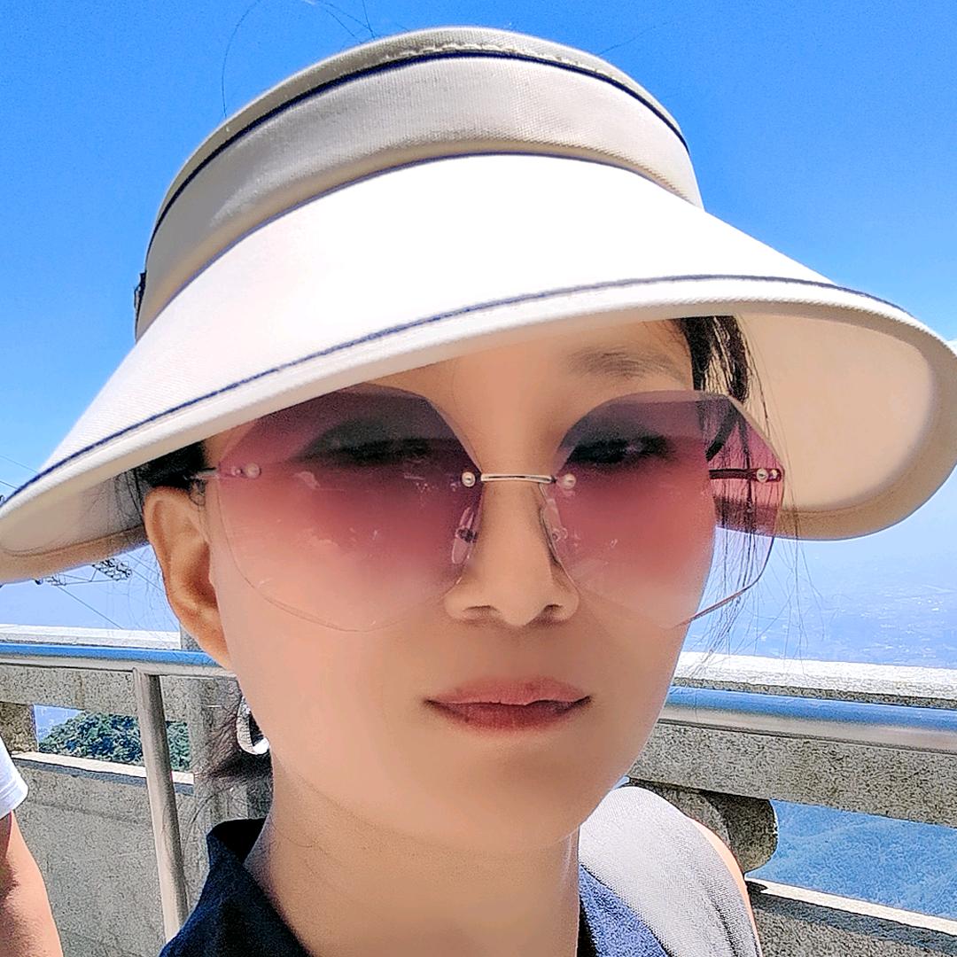 黑颖
