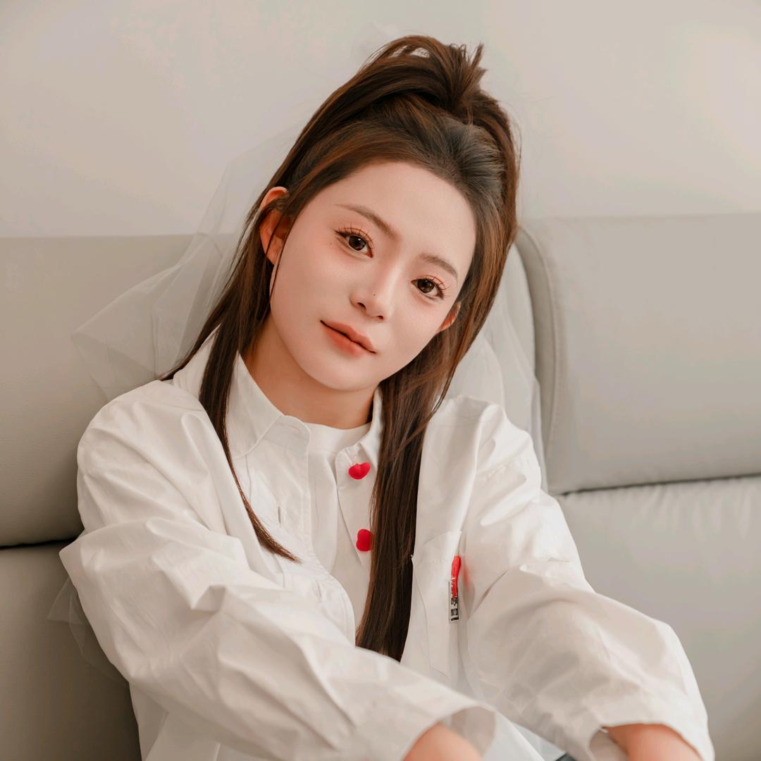 一个忙碌的化妆师