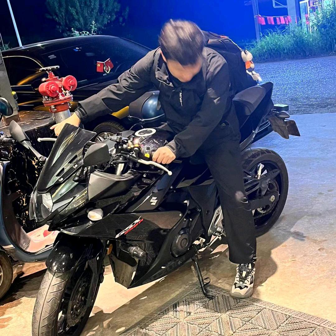 小谷吖