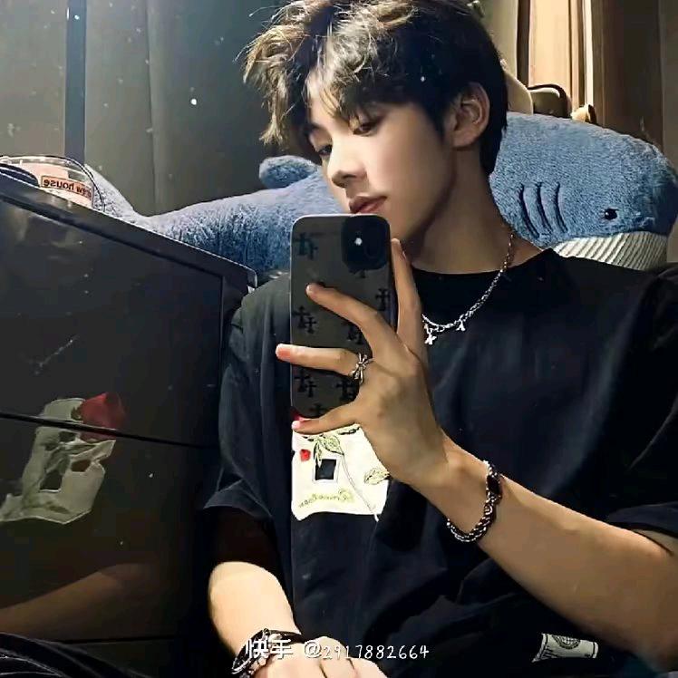 别问我过的好不好😄😄