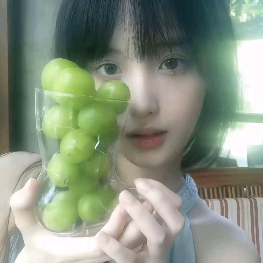 ´◡`