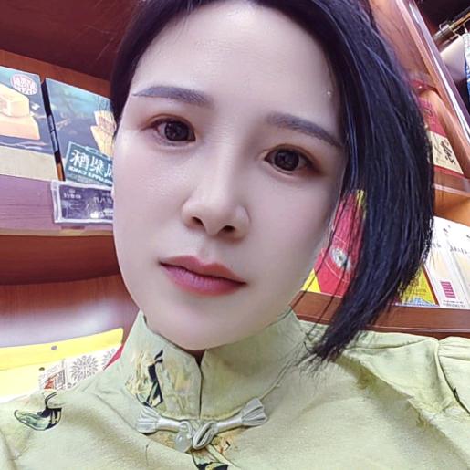 小💞艾