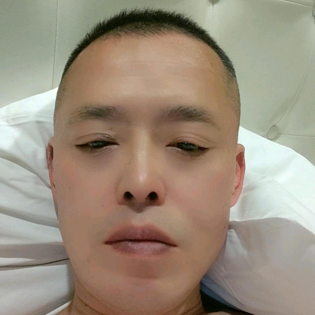 荣威富贵