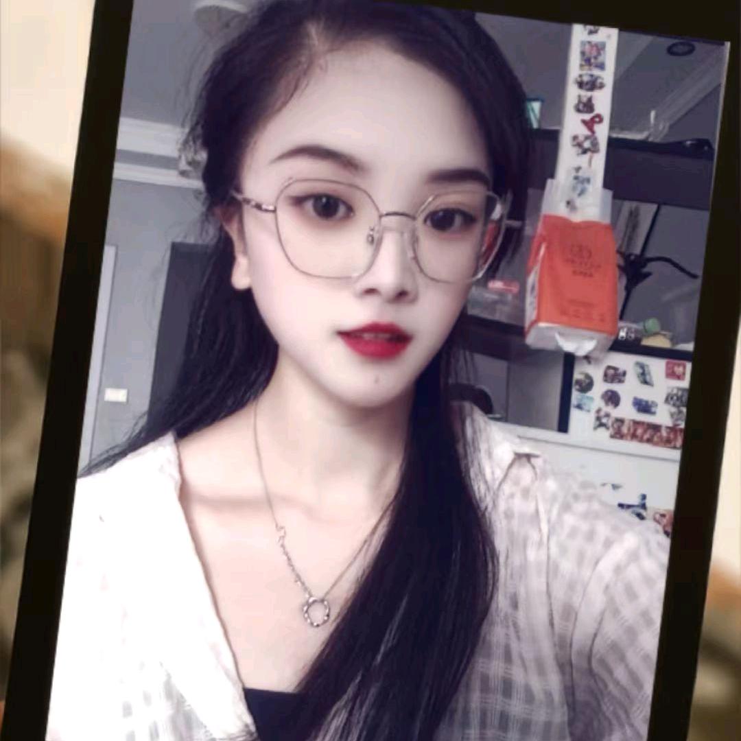 Liu🍀菇凉、ฅ( ̳• ε • ̳)