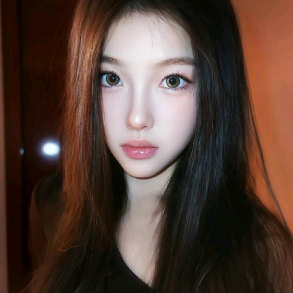 °