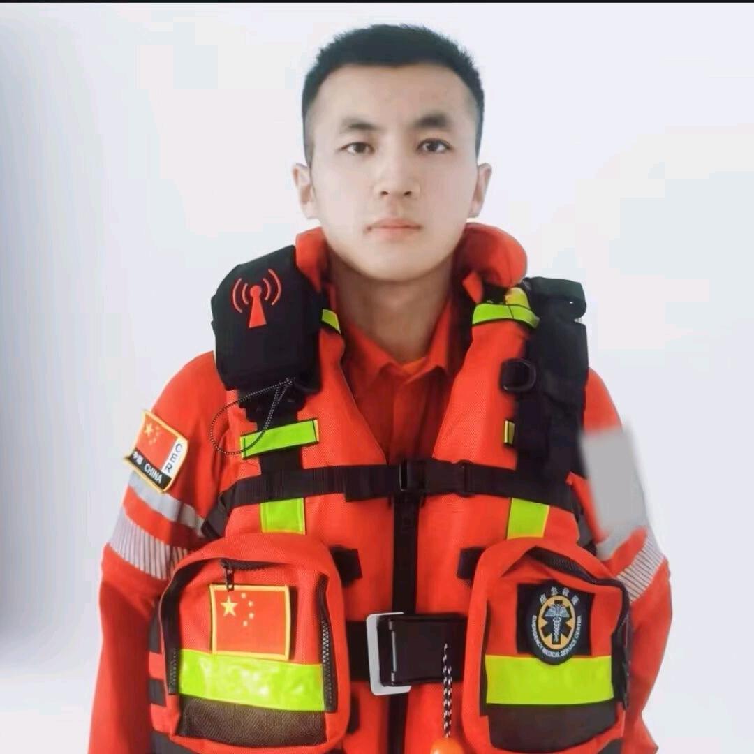 百姓救援 丁一