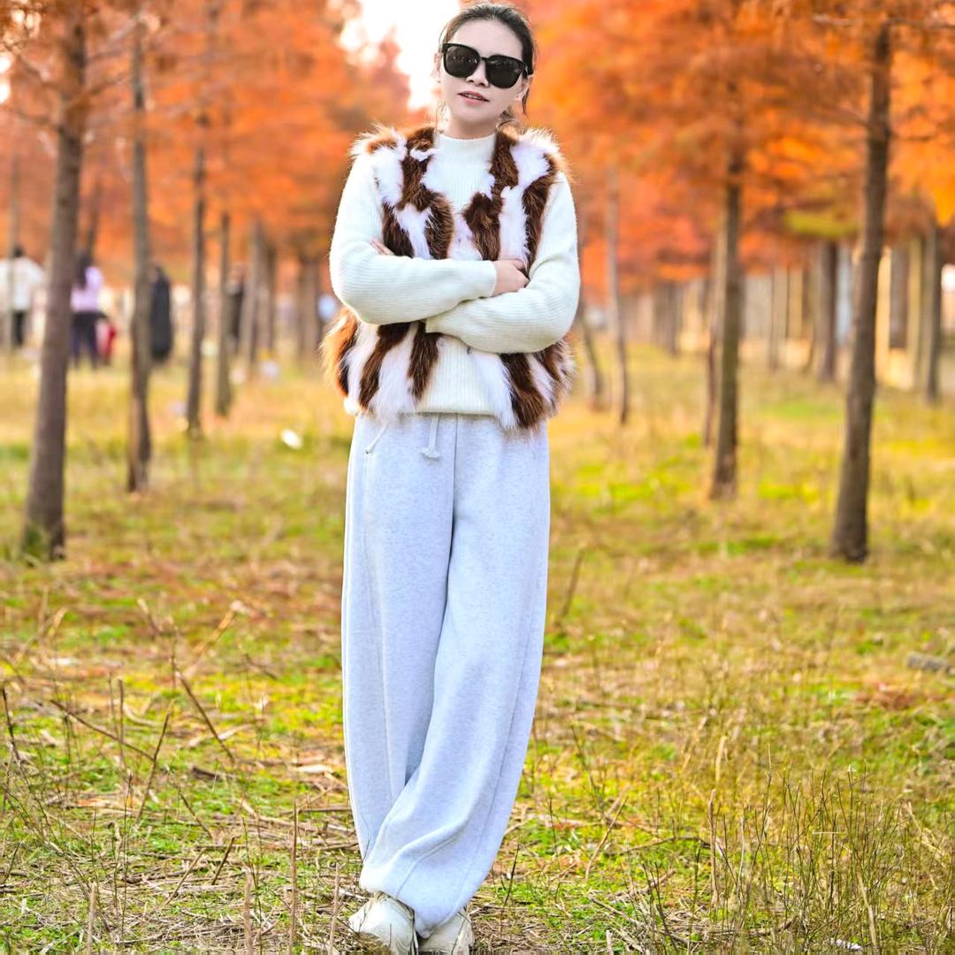 艳子 爱尚美肤（业余爱好唱歌）