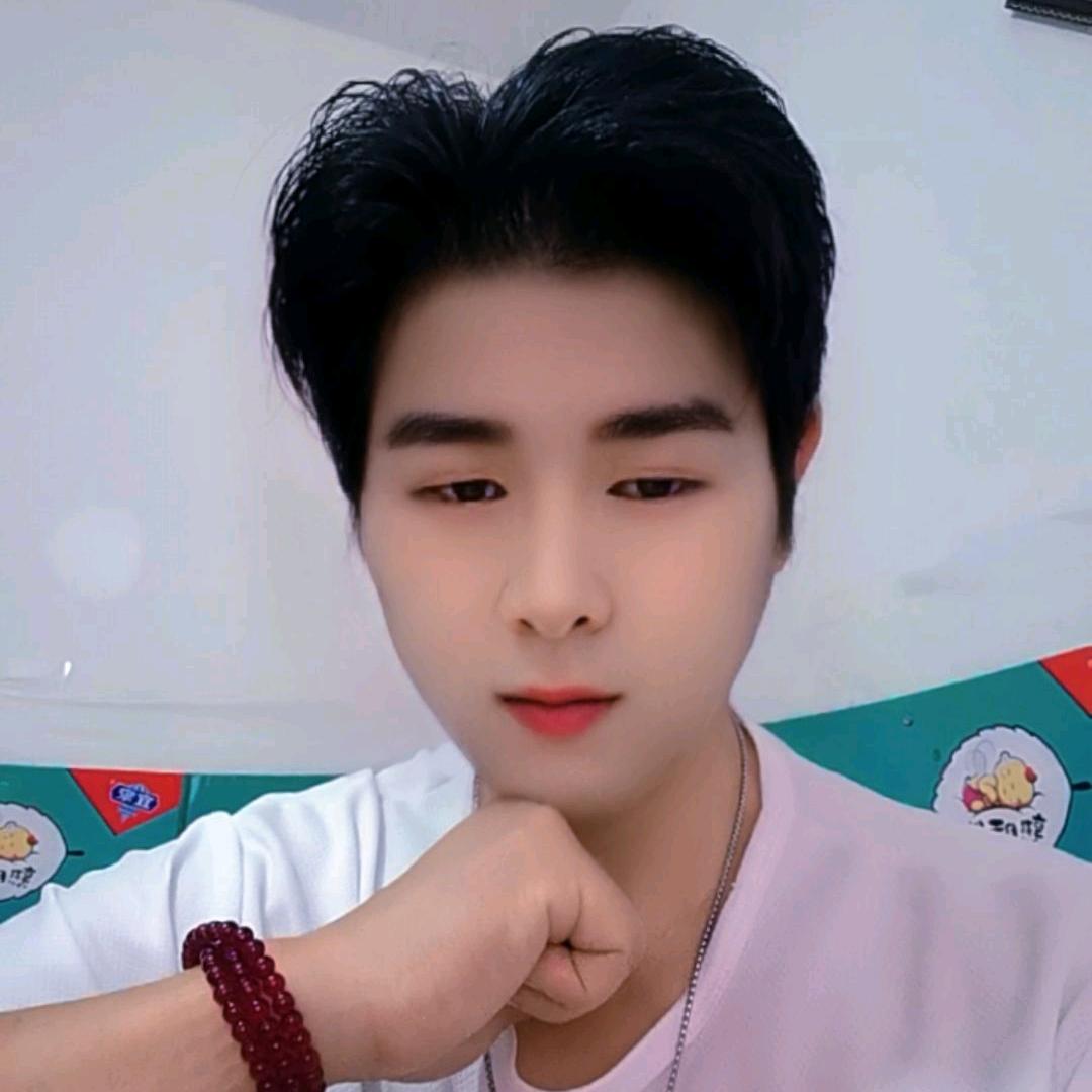 孤王自赏