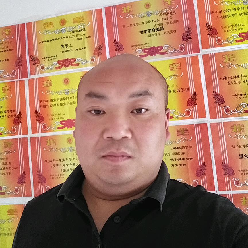 陶辉挖掘机租赁