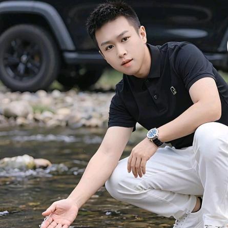 川F🇨🇳塔吊🏗️小成哥。