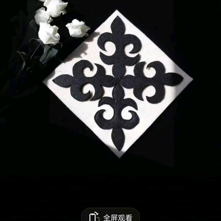 鸡毛橱窗
