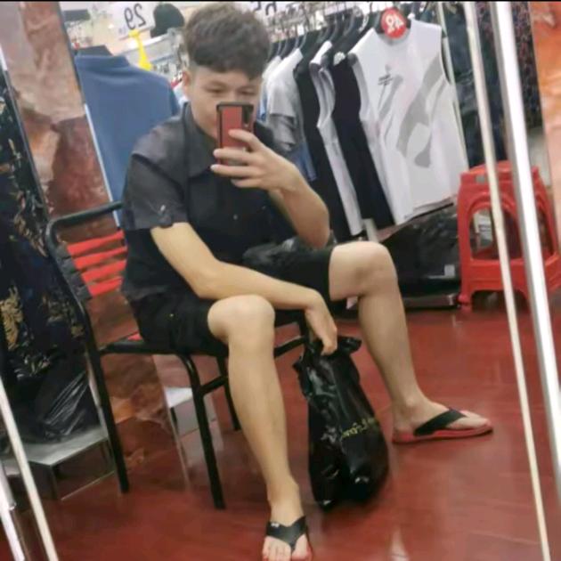 小梁哥🤡