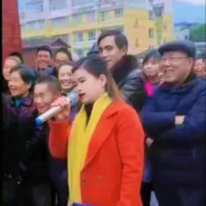 ：（红花妹）单身打工人